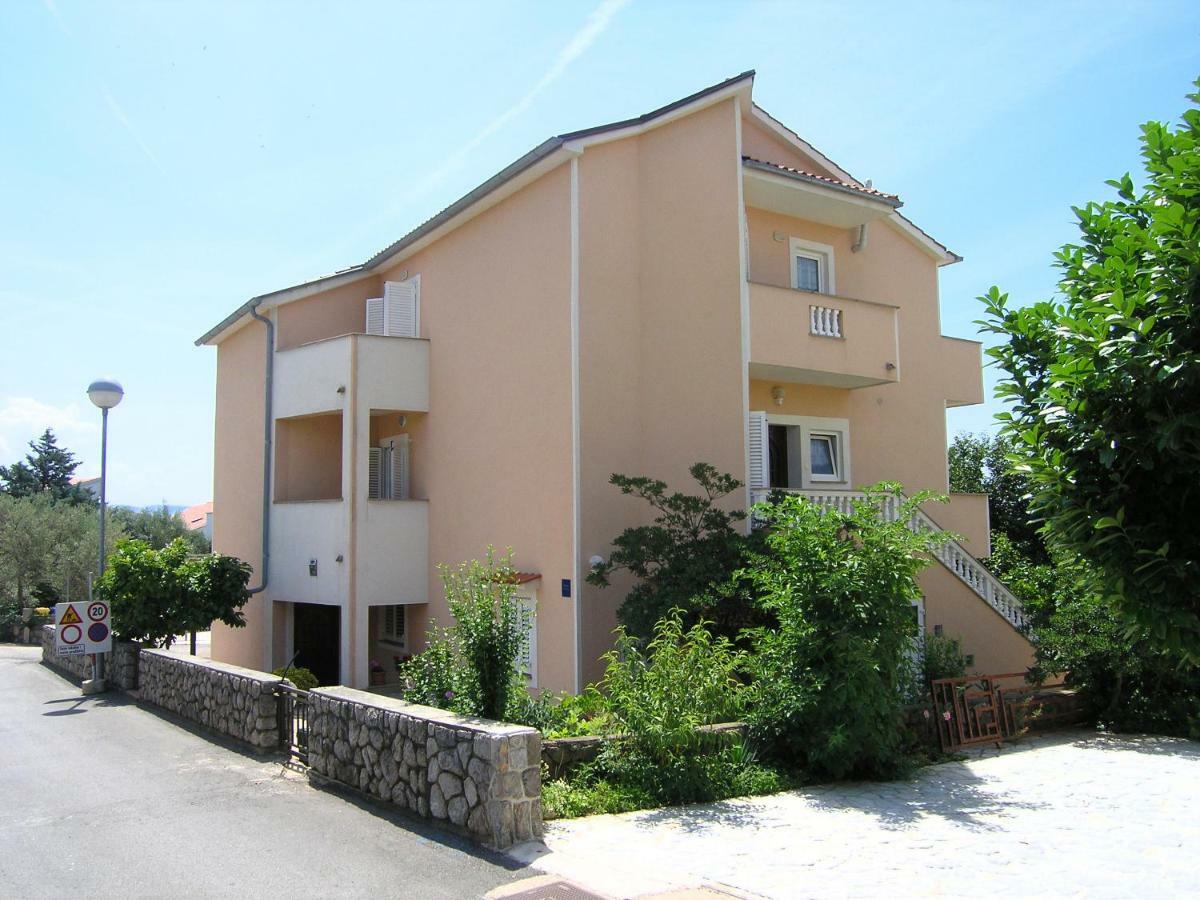 Ferienwohnung Apartman Juric Krk Town Exterior foto
