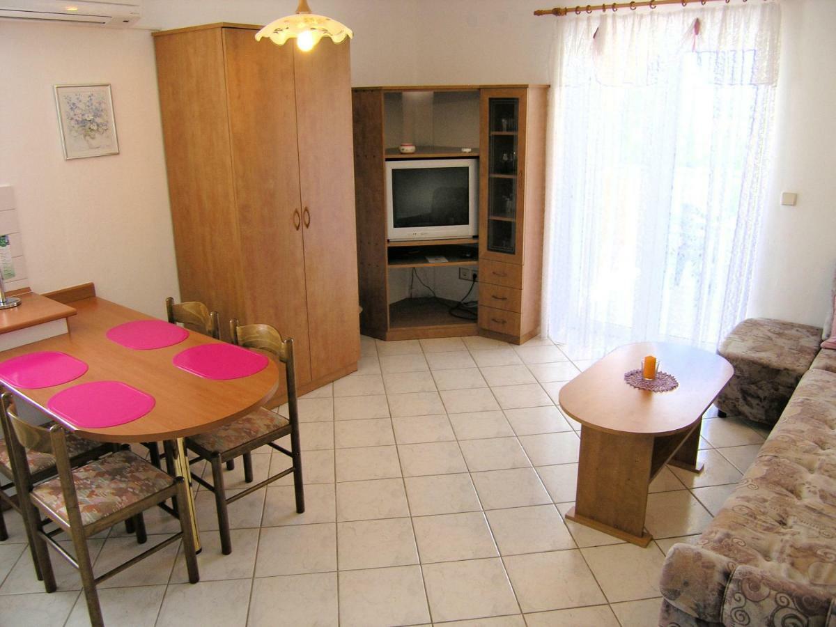 Ferienwohnung Apartman Juric Krk Town Exterior foto