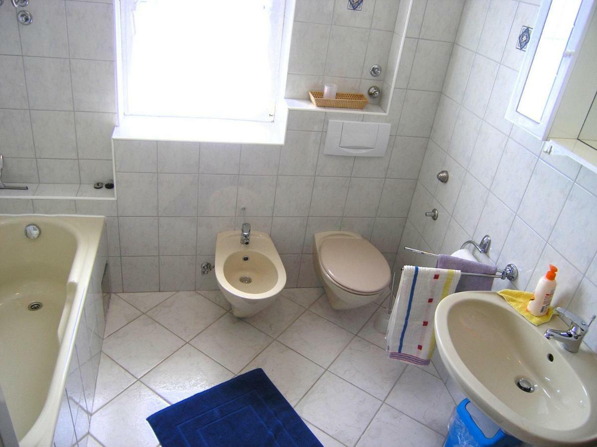 Ferienwohnung Apartman Juric Krk Town Exterior foto