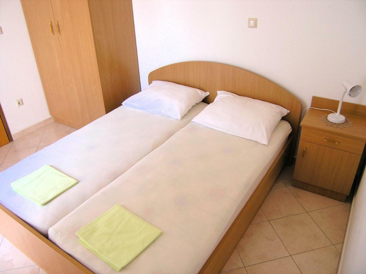 Ferienwohnung Apartman Juric Krk Town Exterior foto
