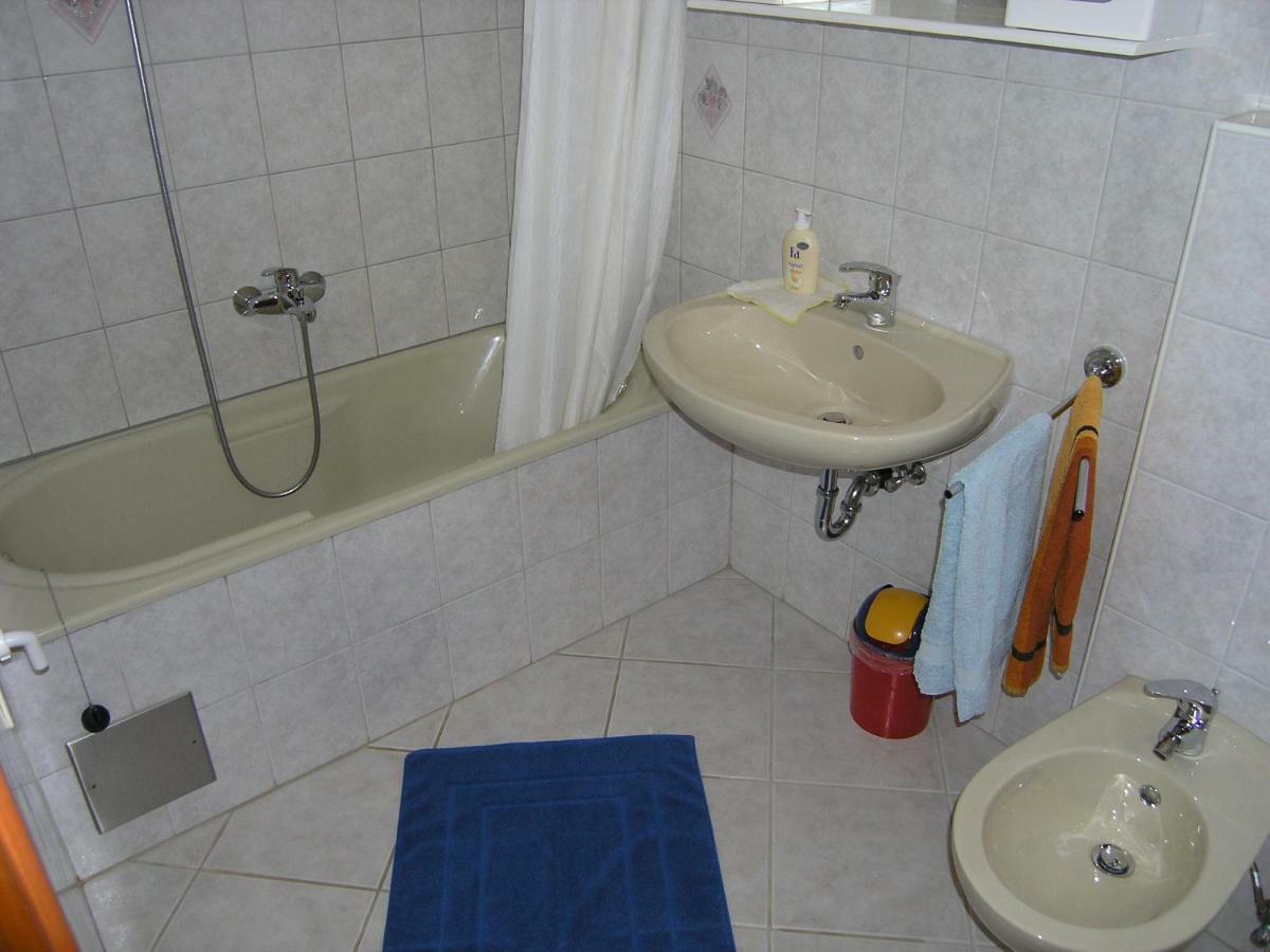 Ferienwohnung Apartman Juric Krk Town Exterior foto
